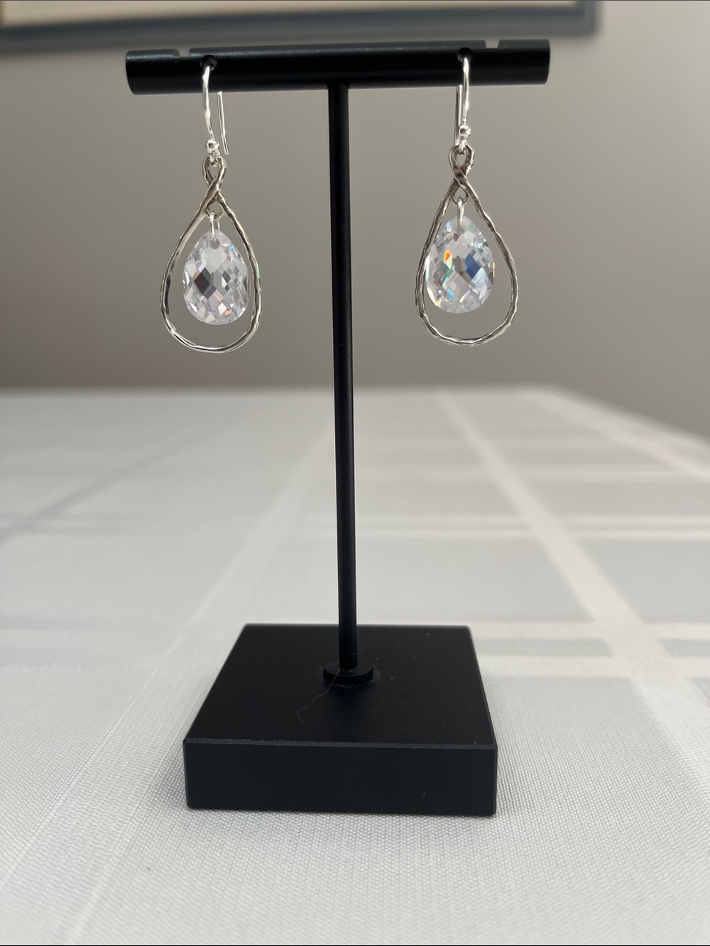 Silpada sterling silver and cubic zirconia, drop earrings, absolutely gorgeous